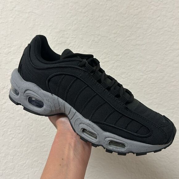 ⭐️🖤🖤NIKE AIR MAX TAILWIND IV SP SNEAKERS🖤🖤